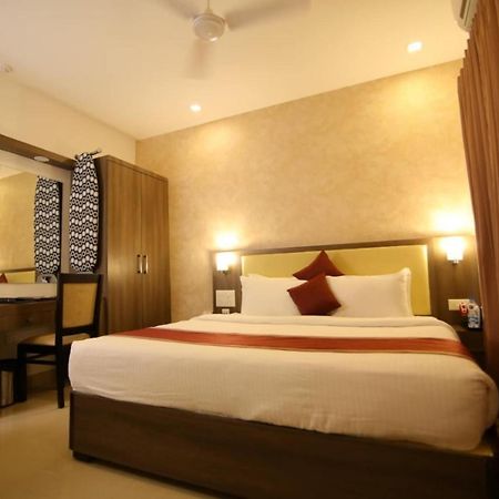 Hotel Monarch Kozhikode Exterior foto